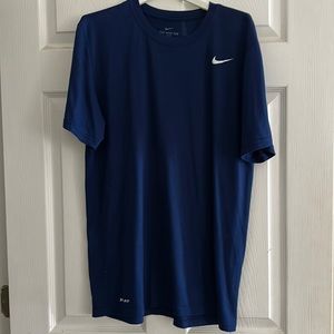 Mens The Nike Tee Dri-Fit large mens gently worn